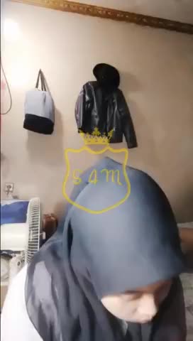 Putri Jilbab Daster Biru Buat Video Colmek