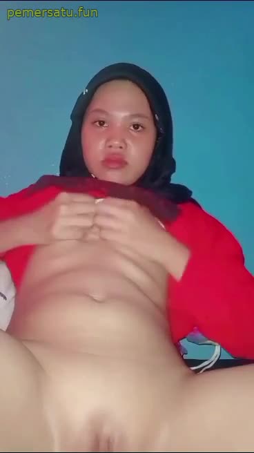 nisa abg 18yo baru lulus esempe colmek hobinya (2)